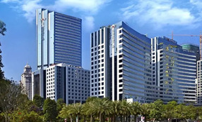 广州高德置地广场灯具清洗