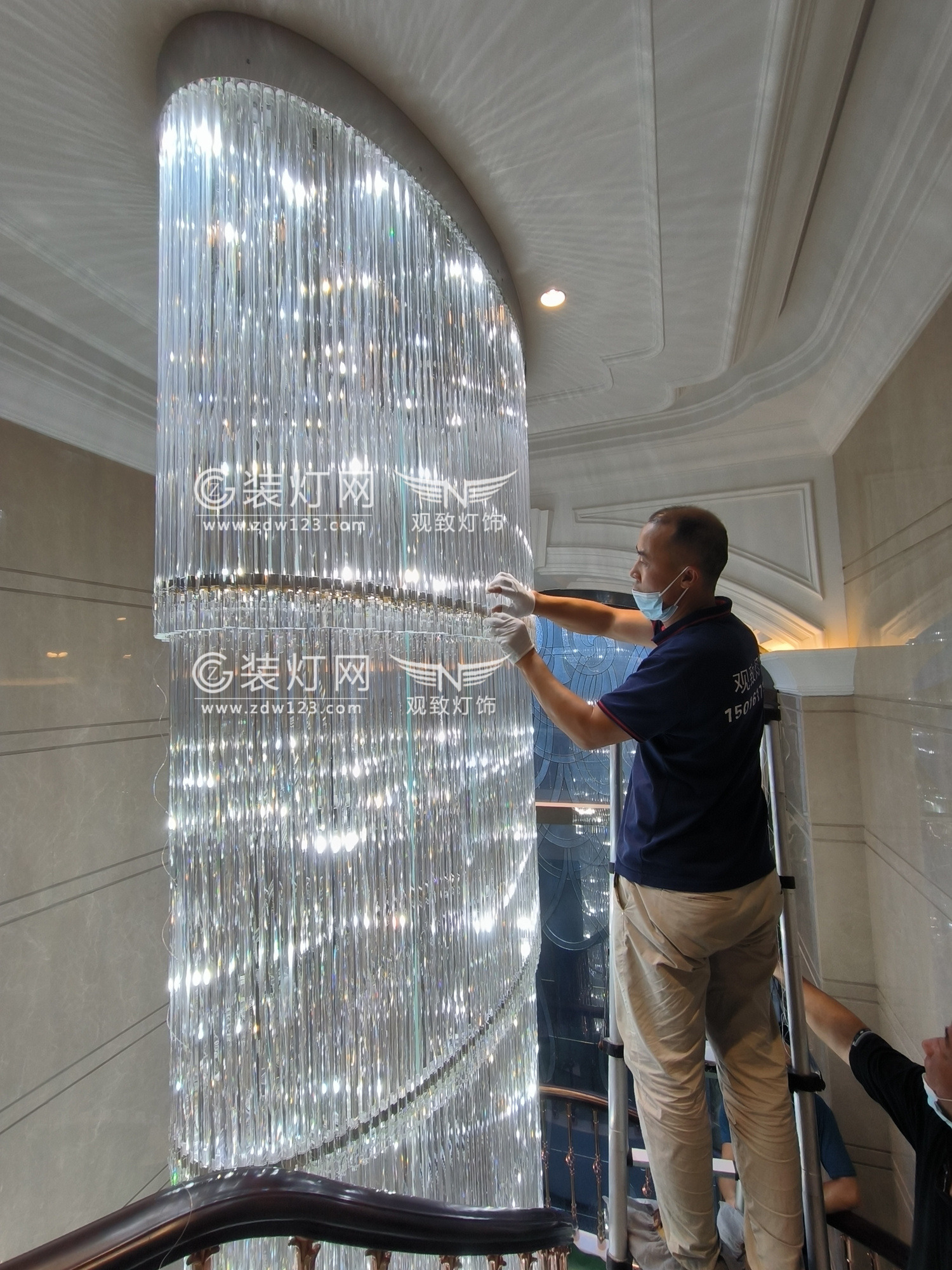 水晶灯清洗现场照片