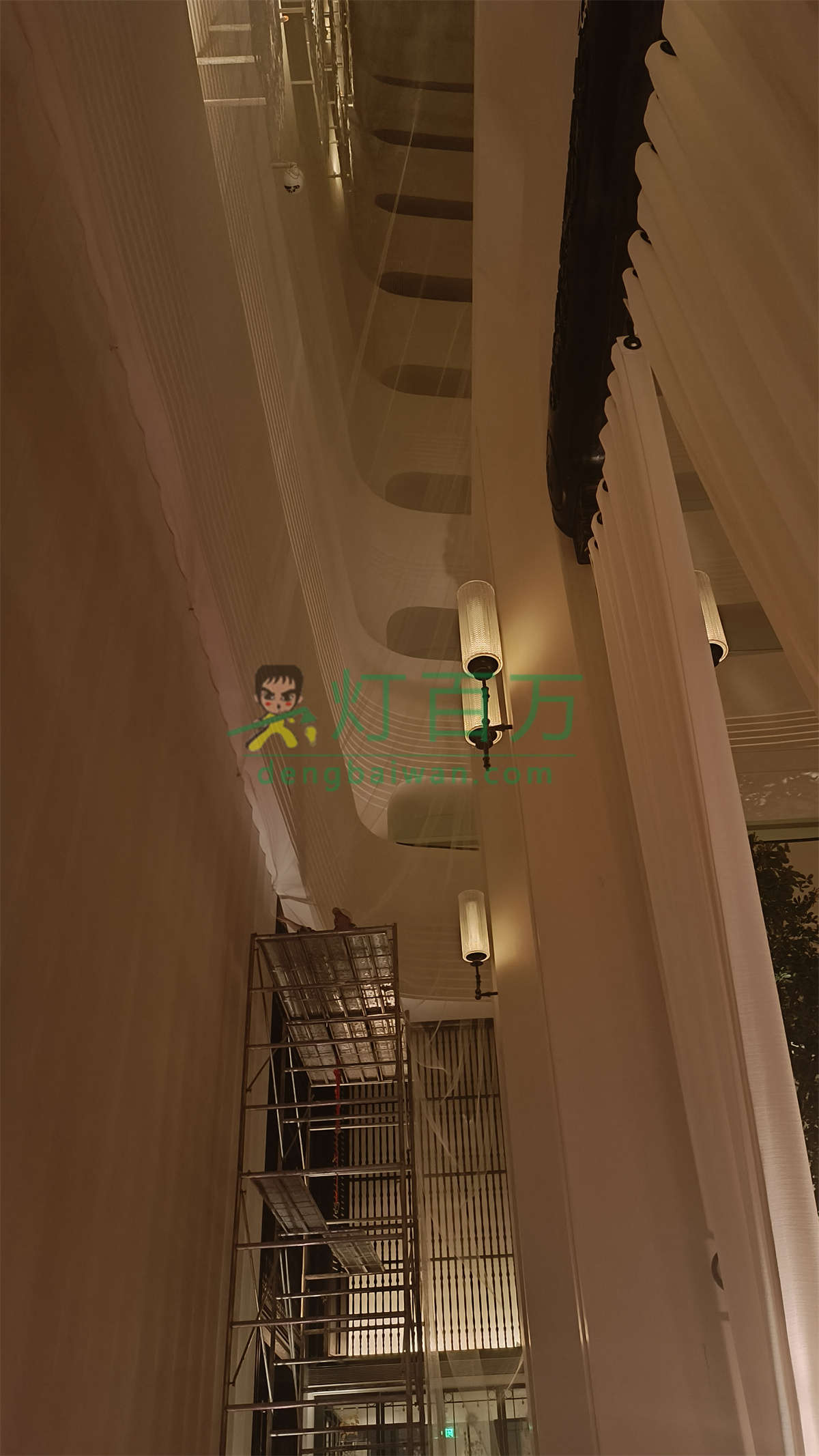 酒店吊灯安全网安装