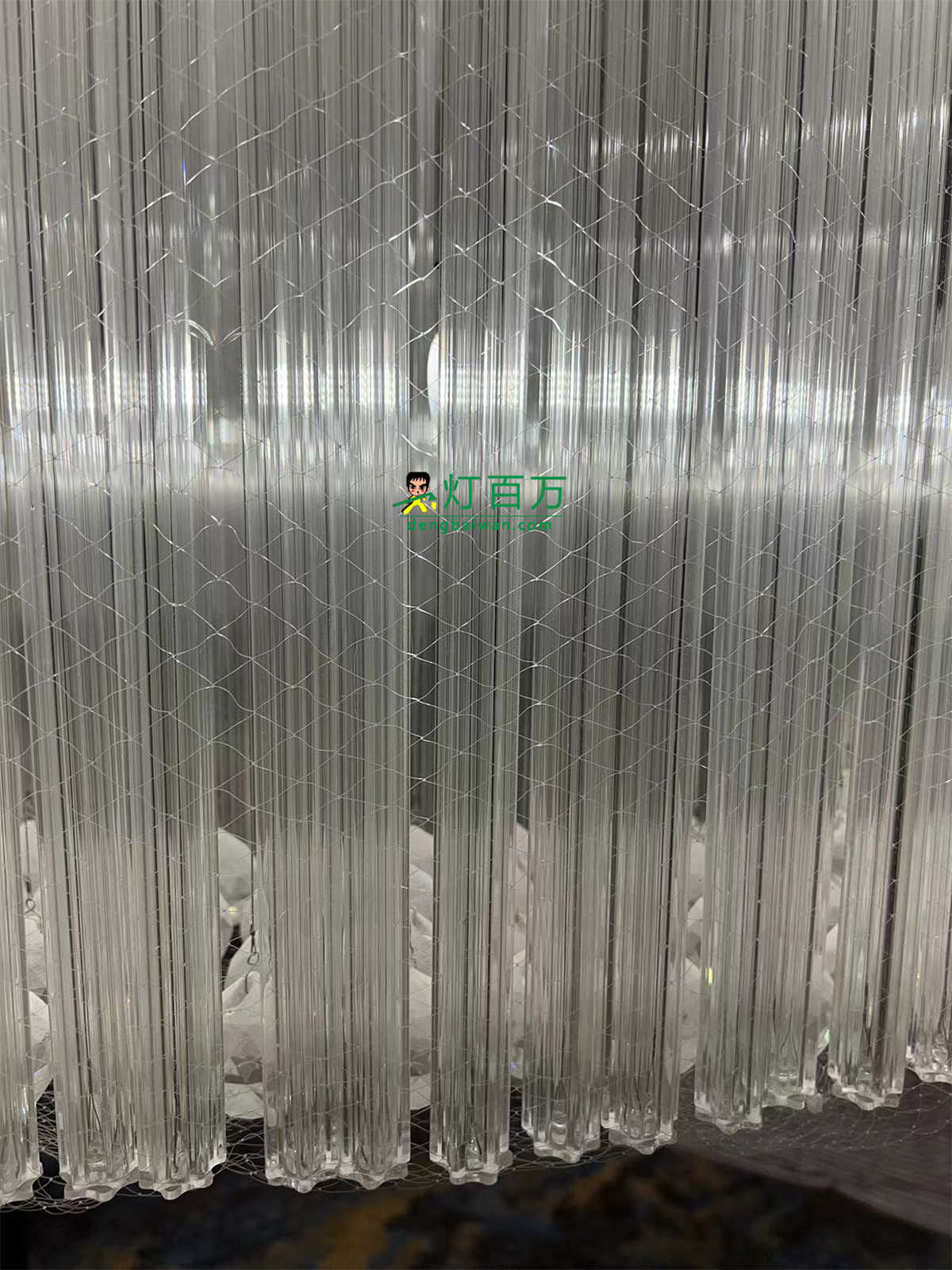 观致灯饰洗灯现场